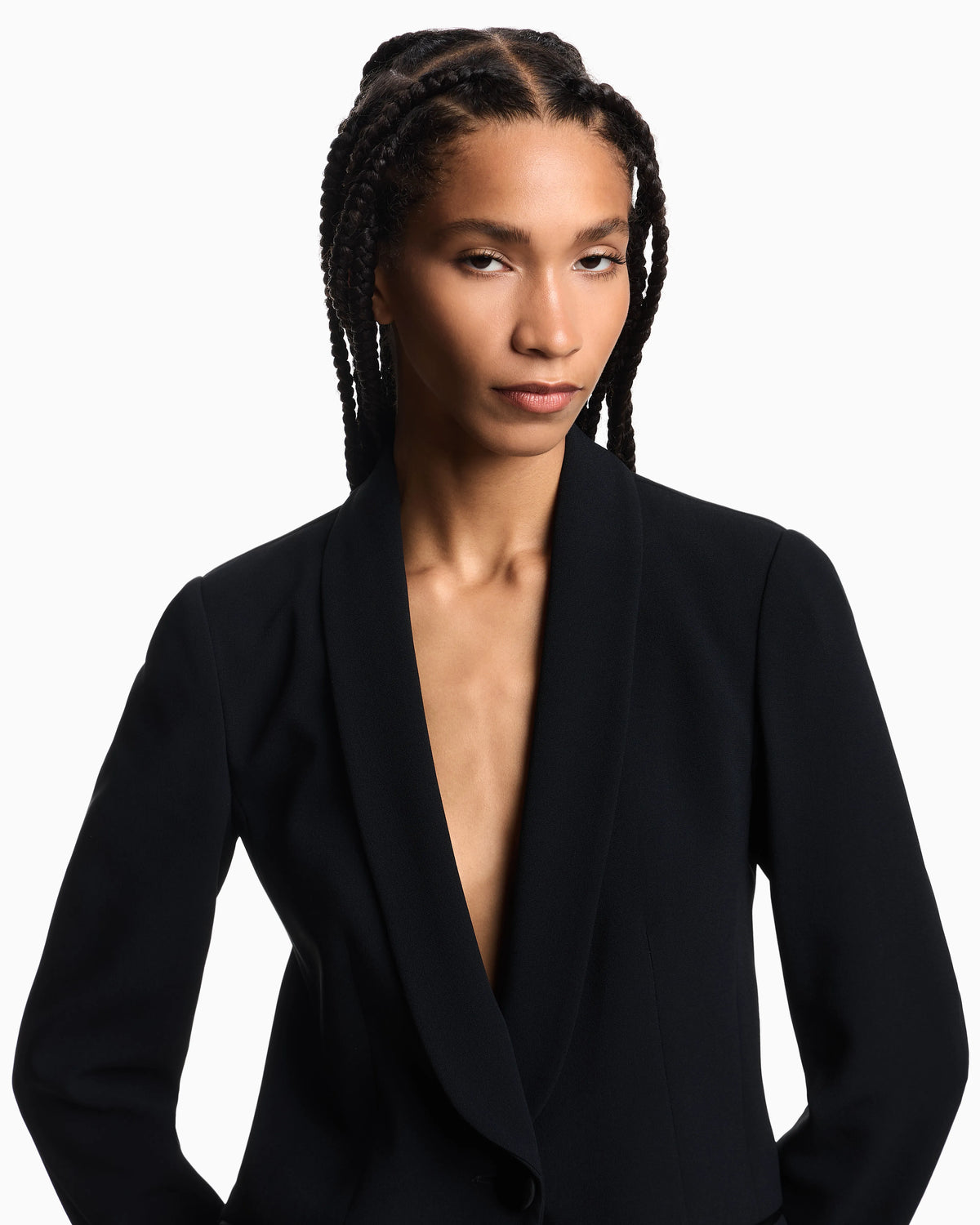Satin blazer in a single-breasted cut with pockets Essential