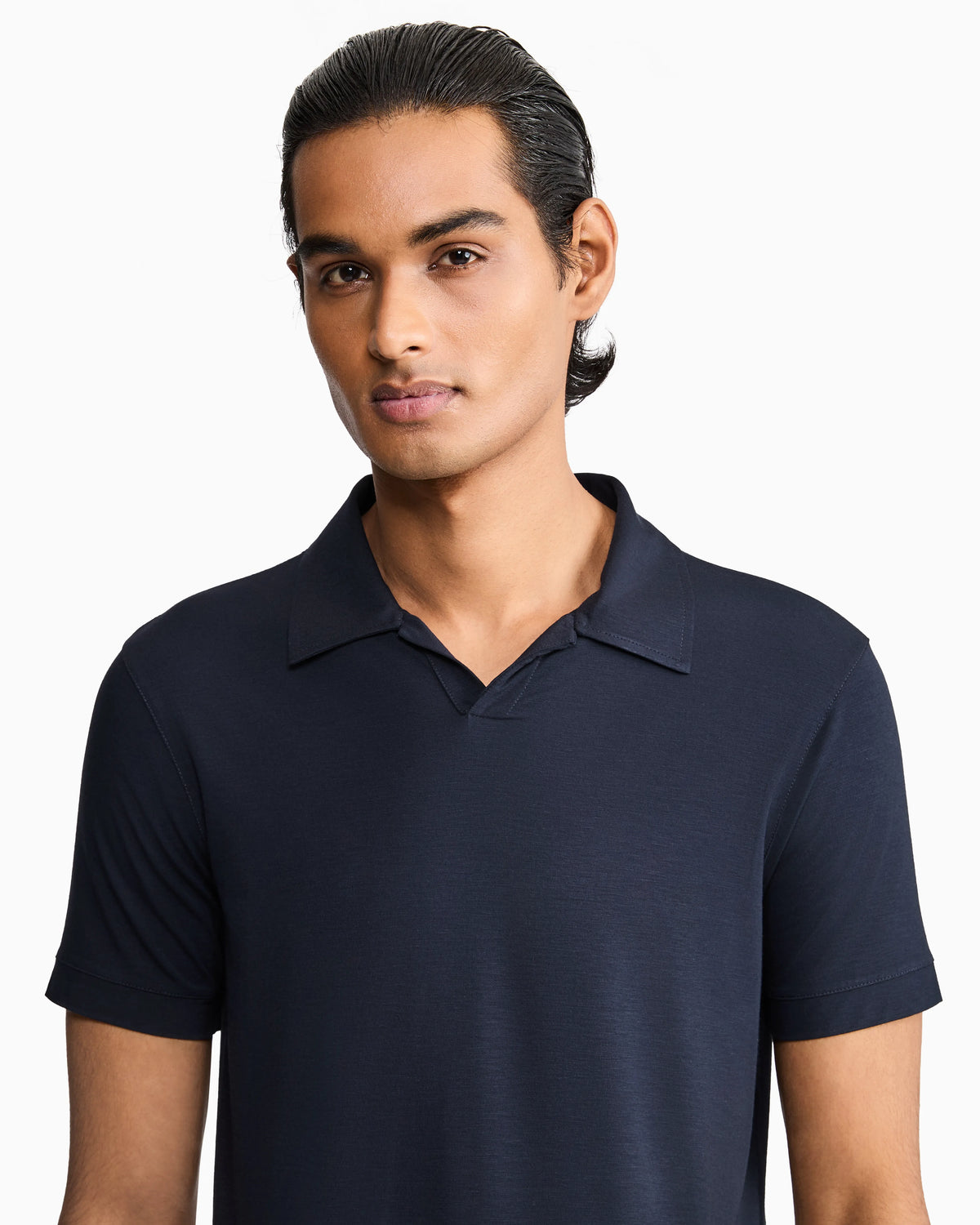 Stretch polo in viscose jersey with buttonless collar