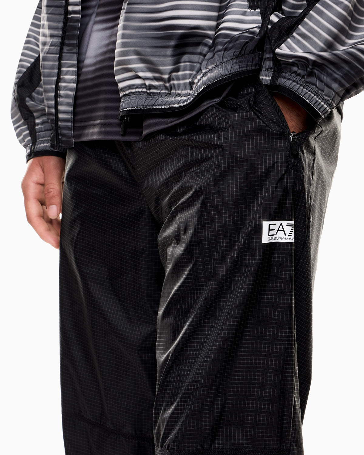 Dynamic Athlete tracksuit in VENTUS7 technical fabric with print
