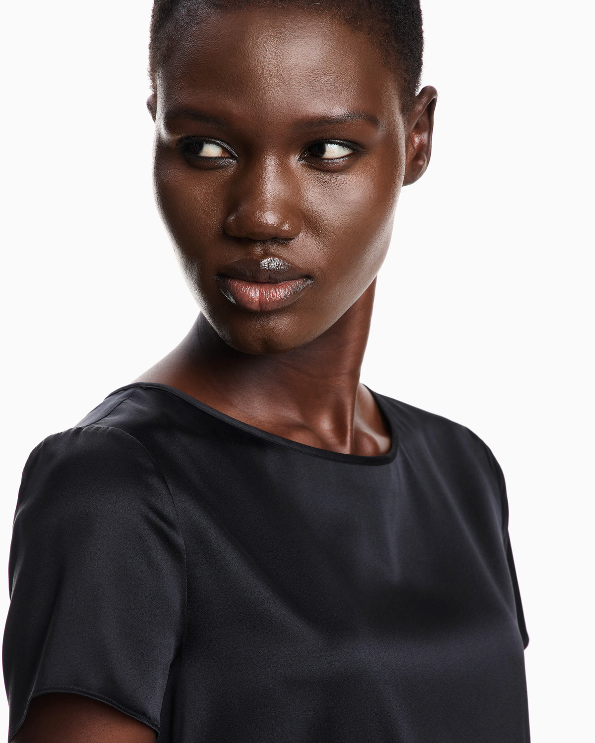 Satin blouse in a silk blend with short sleeves Essential
