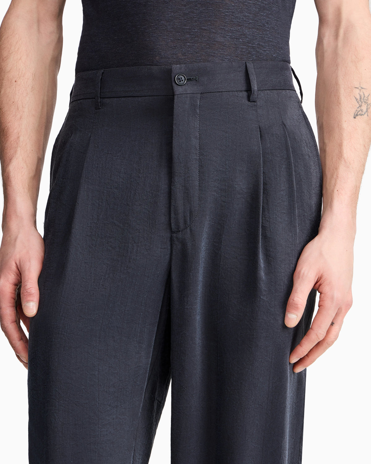 Two-dart trousers in silk-blend twill