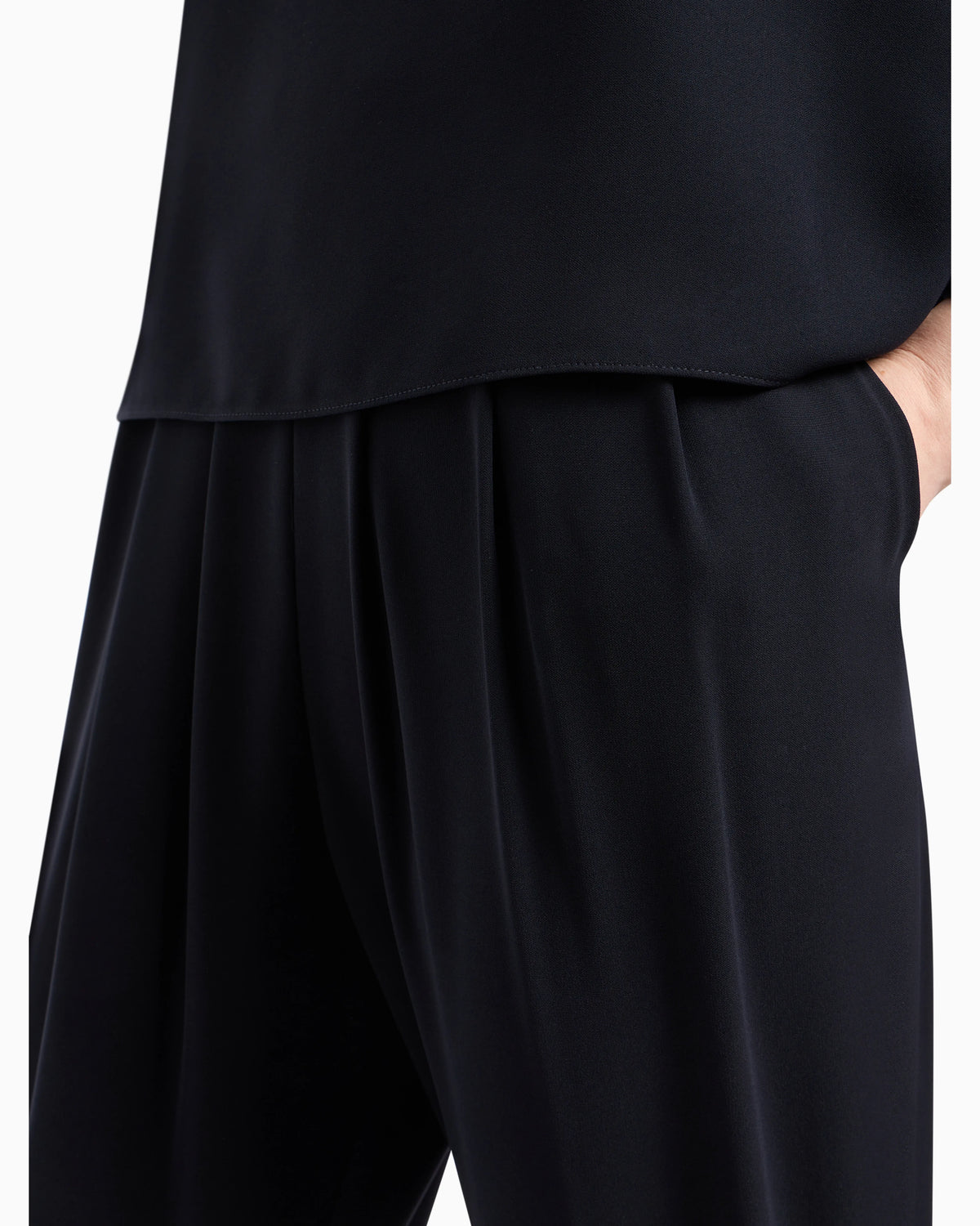 Darted, high-waisted trousers in techno cady