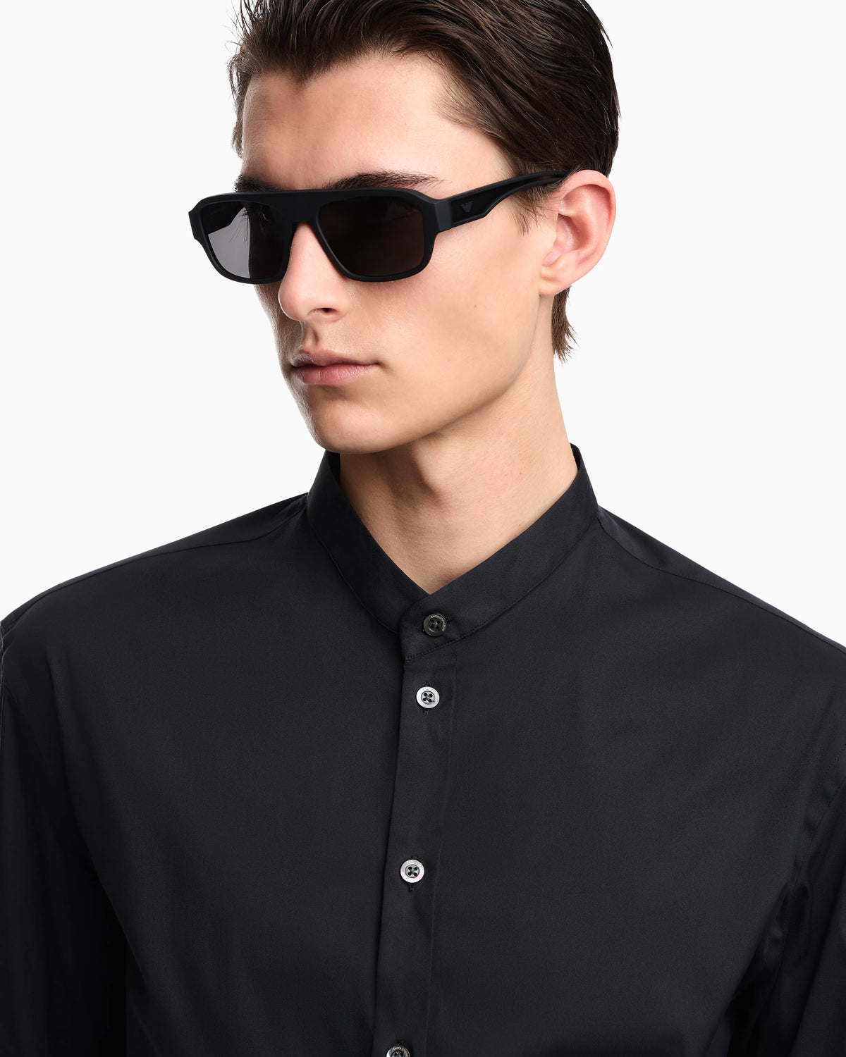Shirt with guru collar in technical stretch cotton