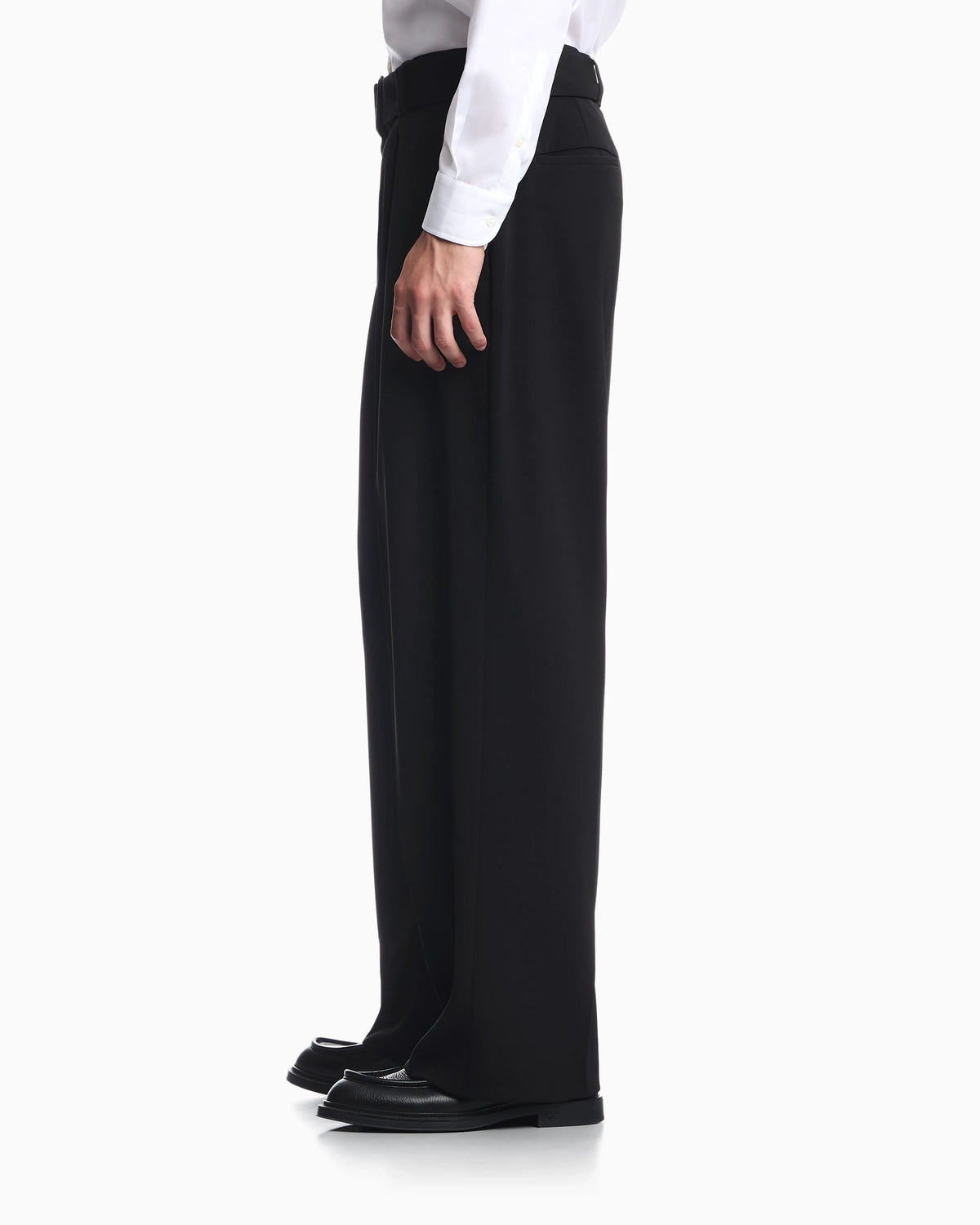 Trousers in stretch twill
