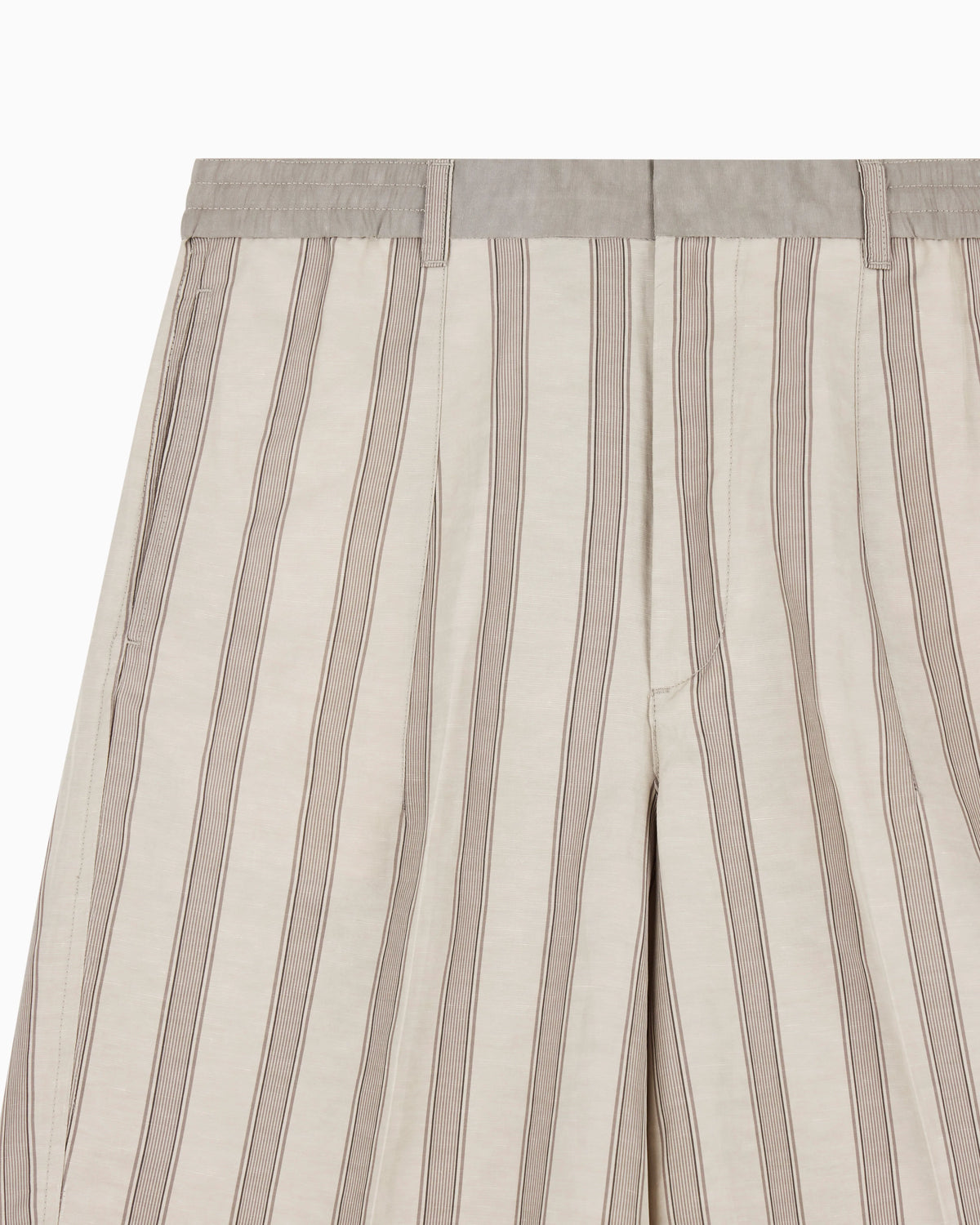 Linen-blend Bermuda shorts with all-over pattern