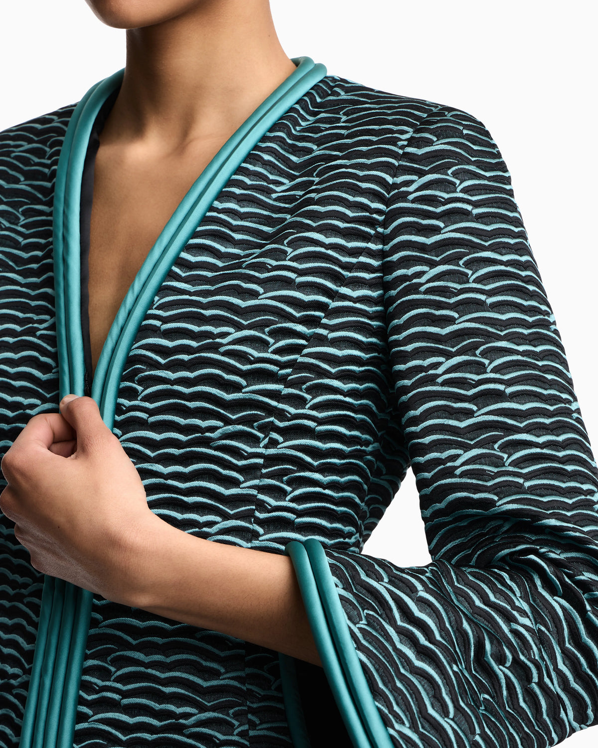 Flared-sleeved jacket in wavy waffle jacquard