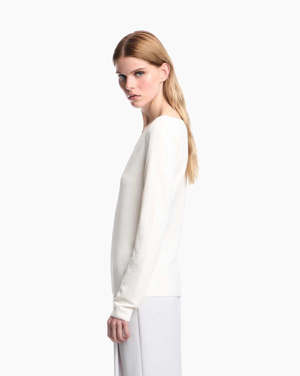 Slim fit shirt in jacquard jersey with a chevron pattern