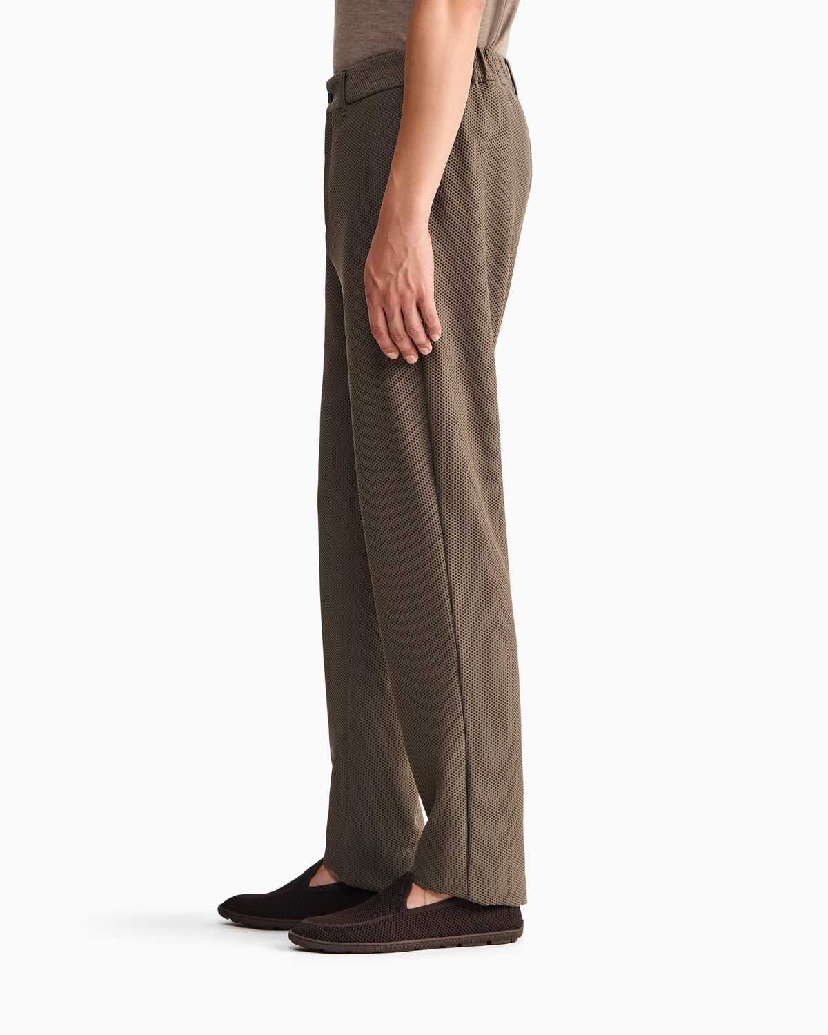 Flat front trousers in a technical gaufré honeycomb fabric