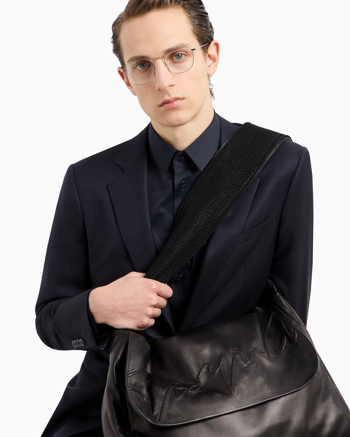 Manhattan line virgin-wool single-breasted suit