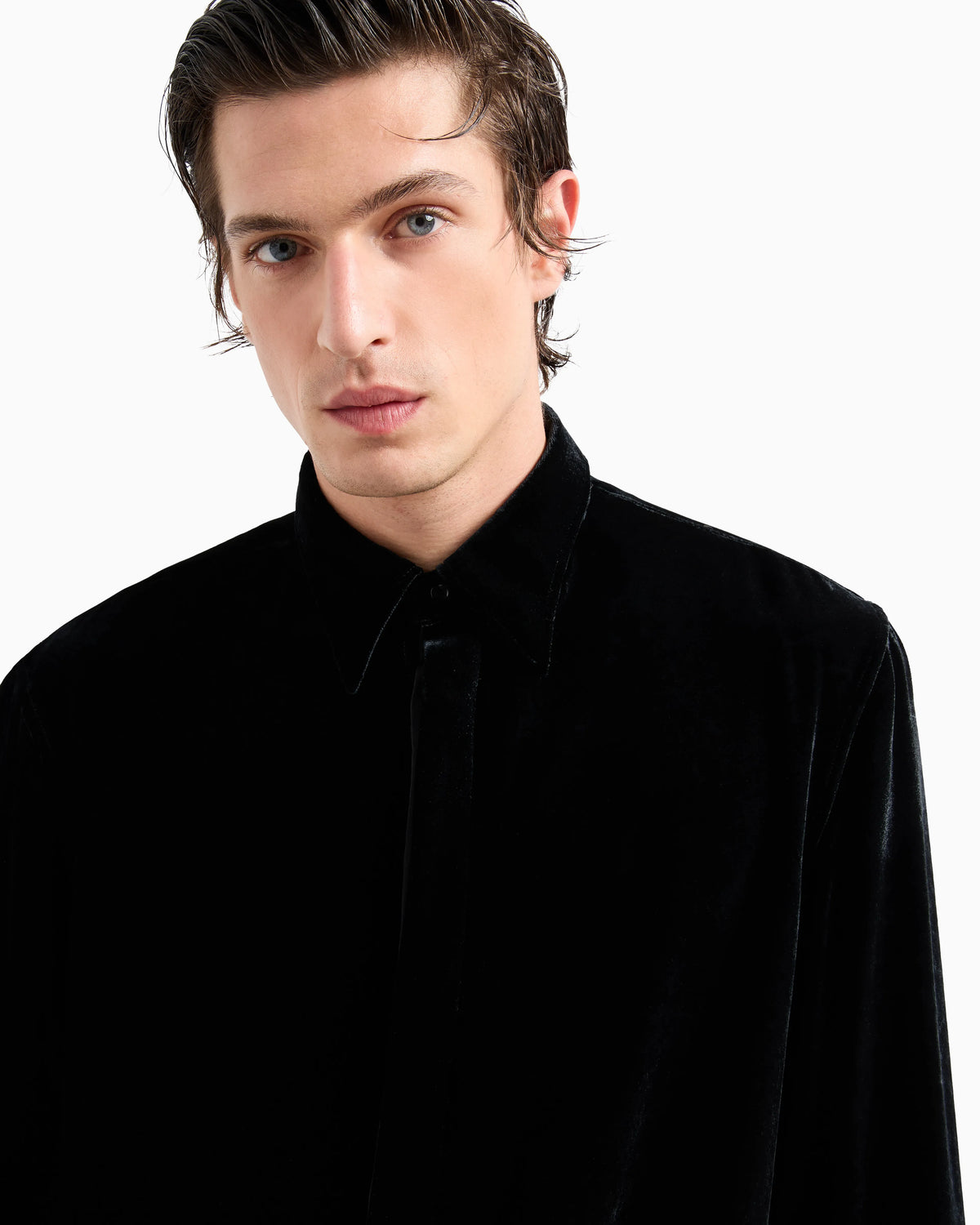 Slim-fit velvet shirt