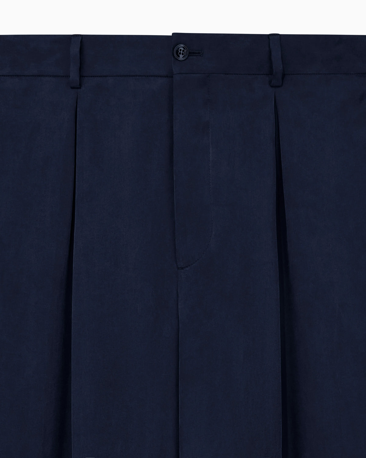 Trousers oversized fit in lightweight lyocell satin