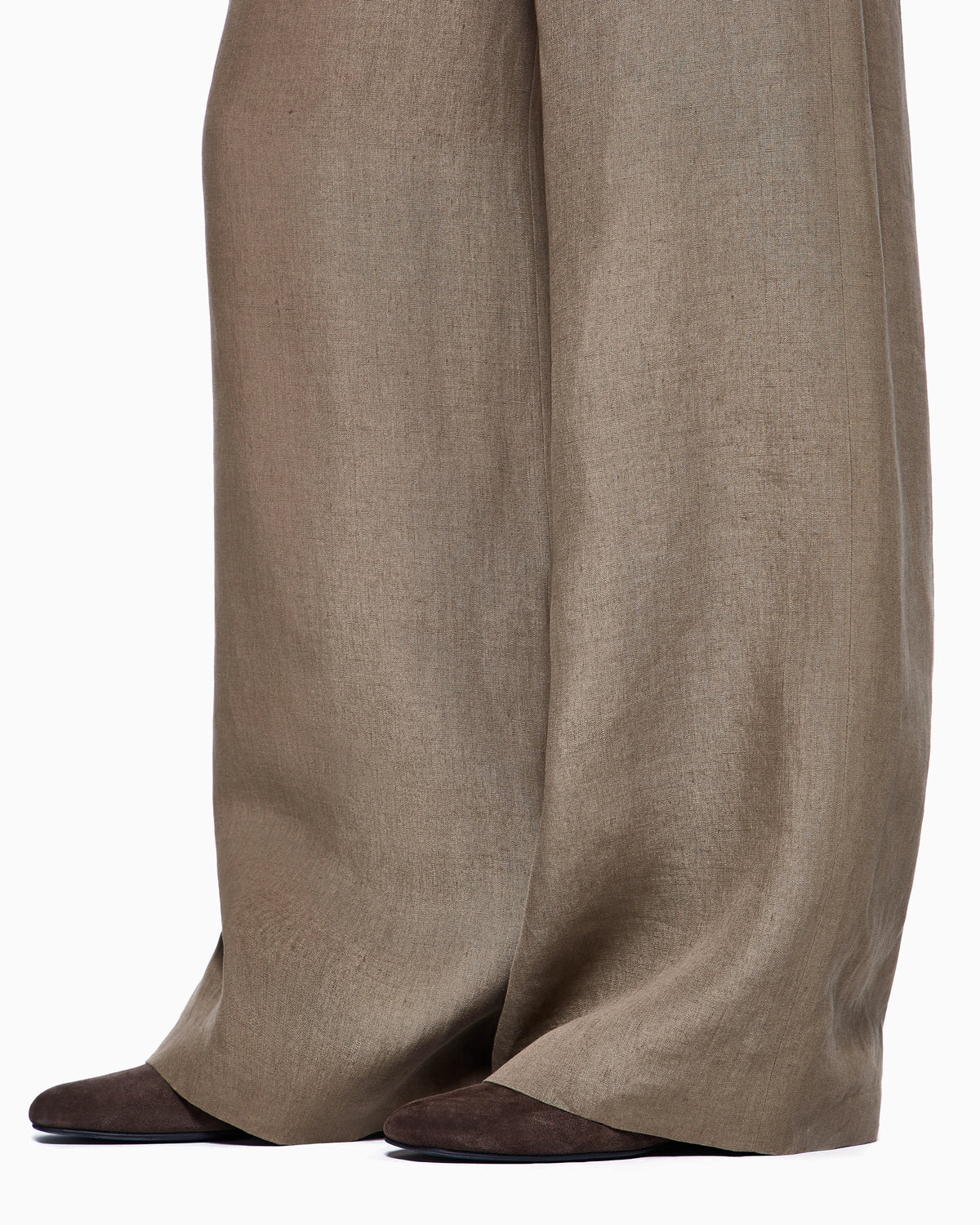 Wide-legged linen trousers