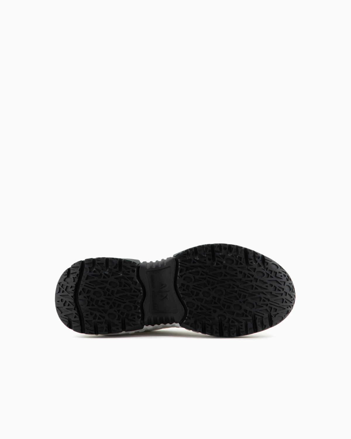 Chunky sneakers with contrasting sole