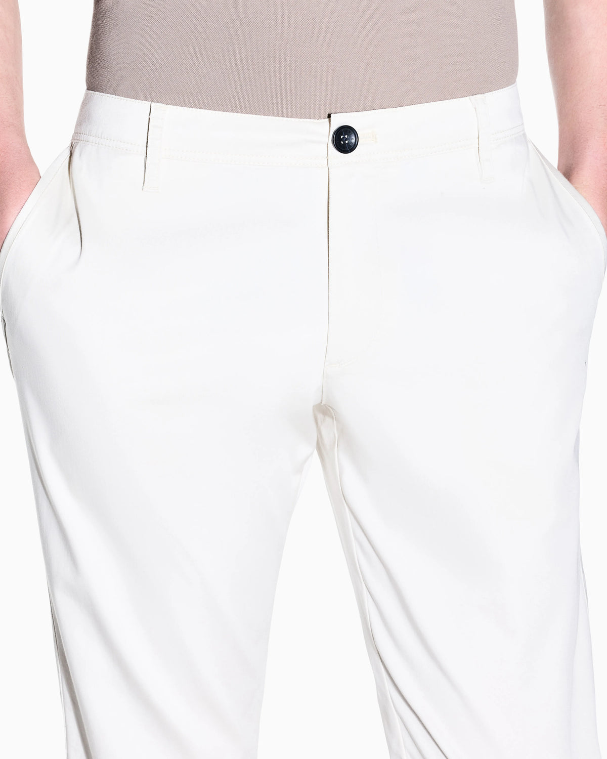 Straight-leg chinos in stretch cotton satin Essential