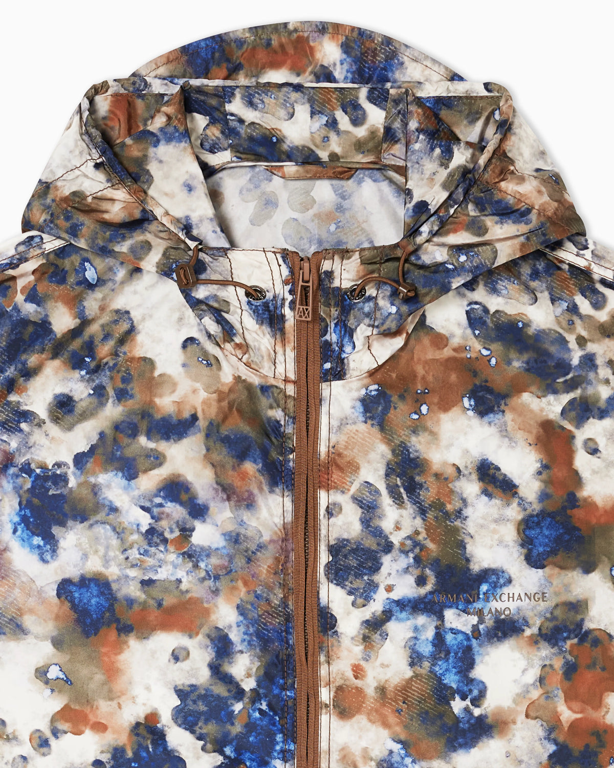 Lightweight windbreaker made of technical nylon