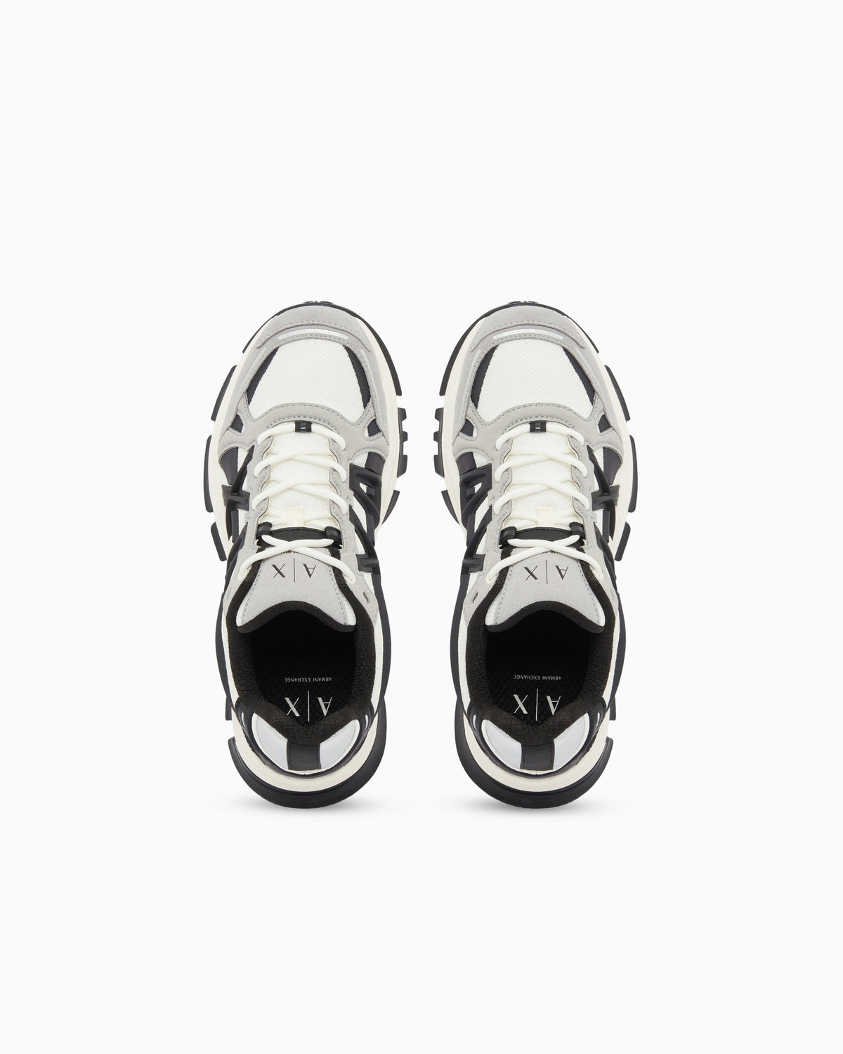 Sneakers in mesh and suede