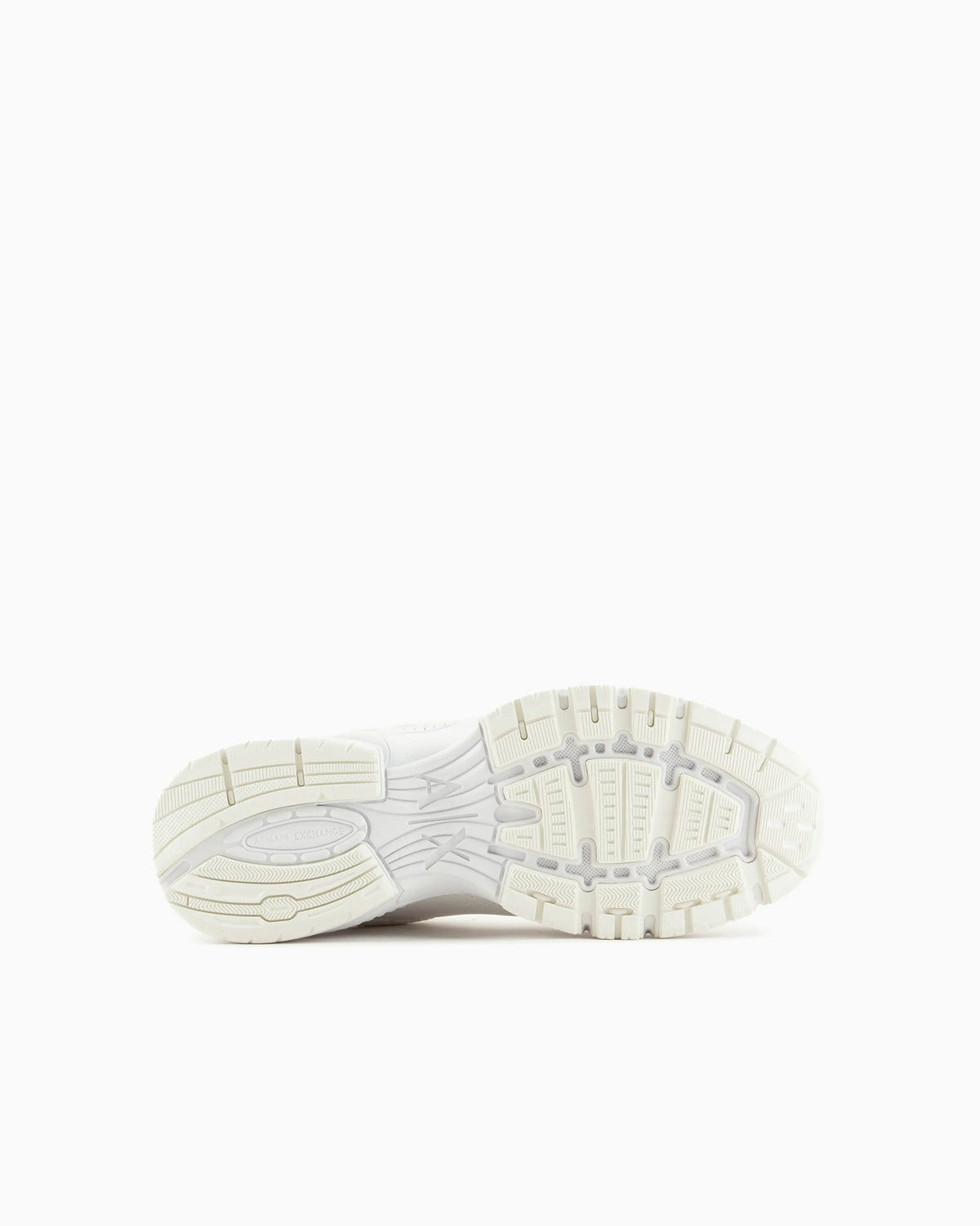 Chunky sneakers with logo on the side and contrasting details