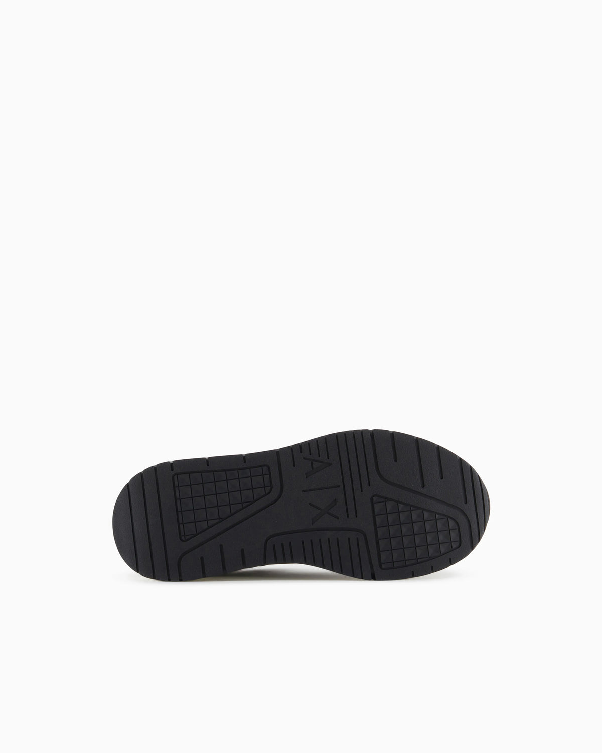 Sneakers with contrasting details and logo