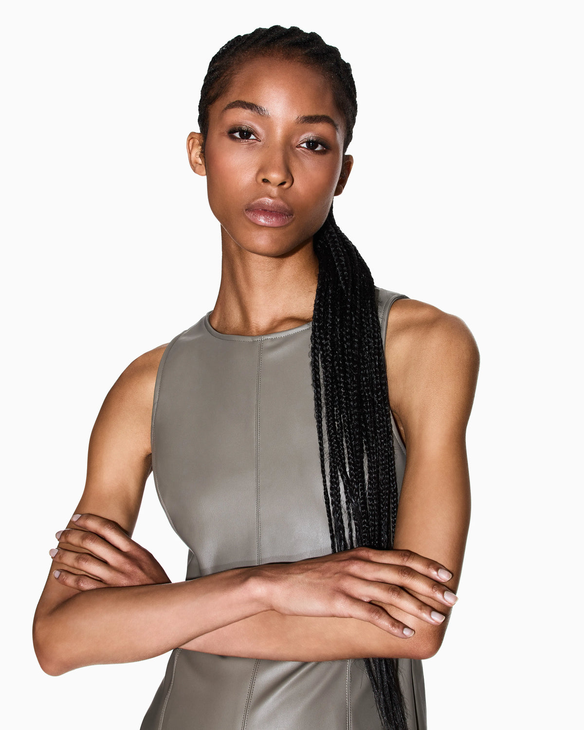 Longuette dress with slit