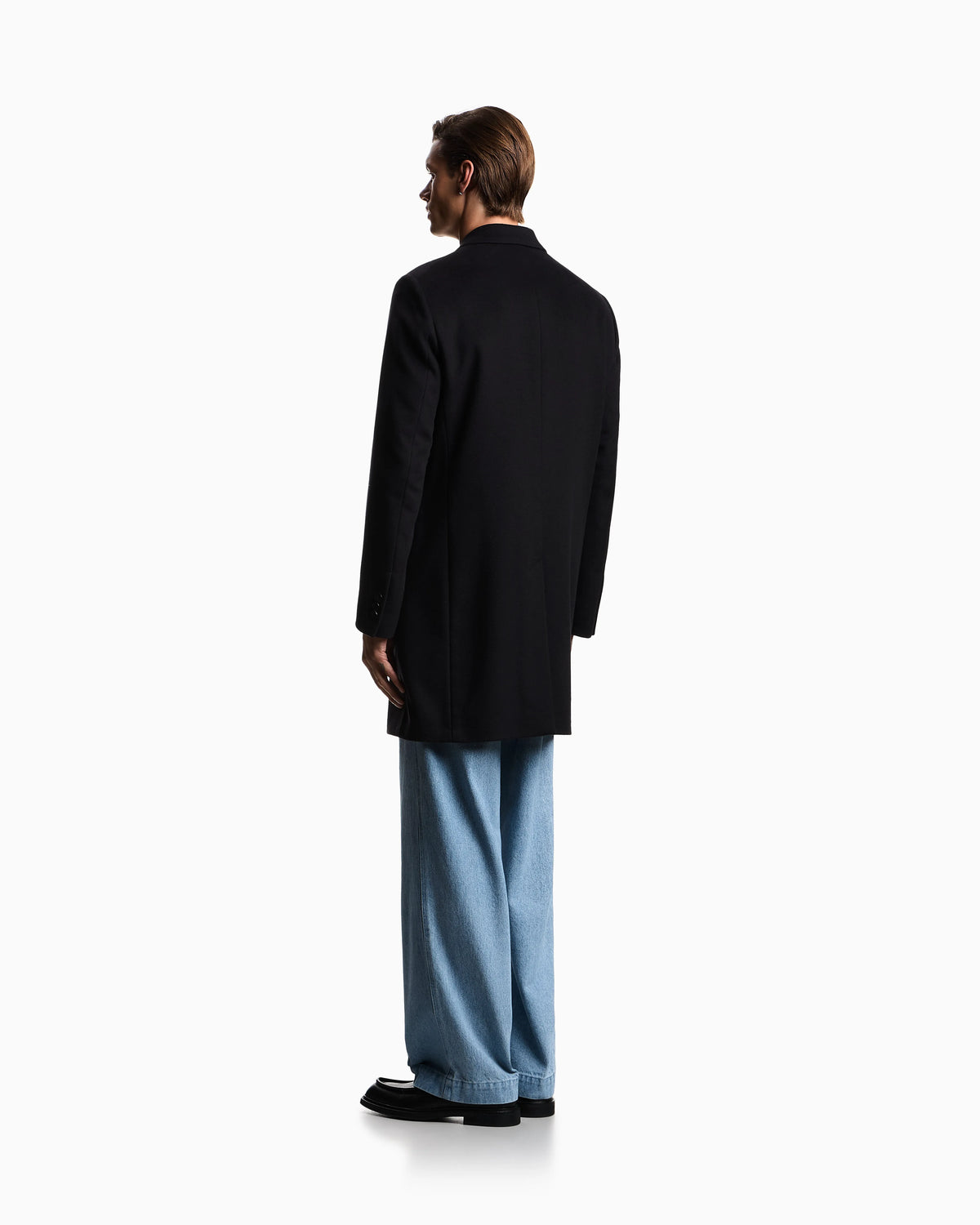Coat with lapels in beaver cashmere