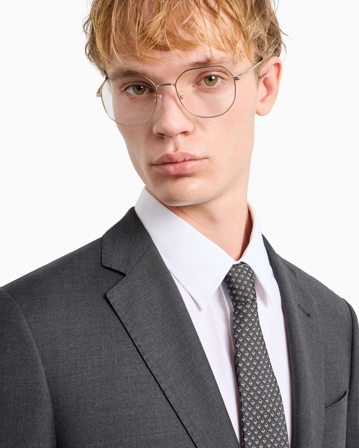 Single-breasted suit in fresh wool canvas