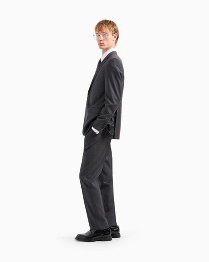 Single-breasted suit in fresh wool canvas