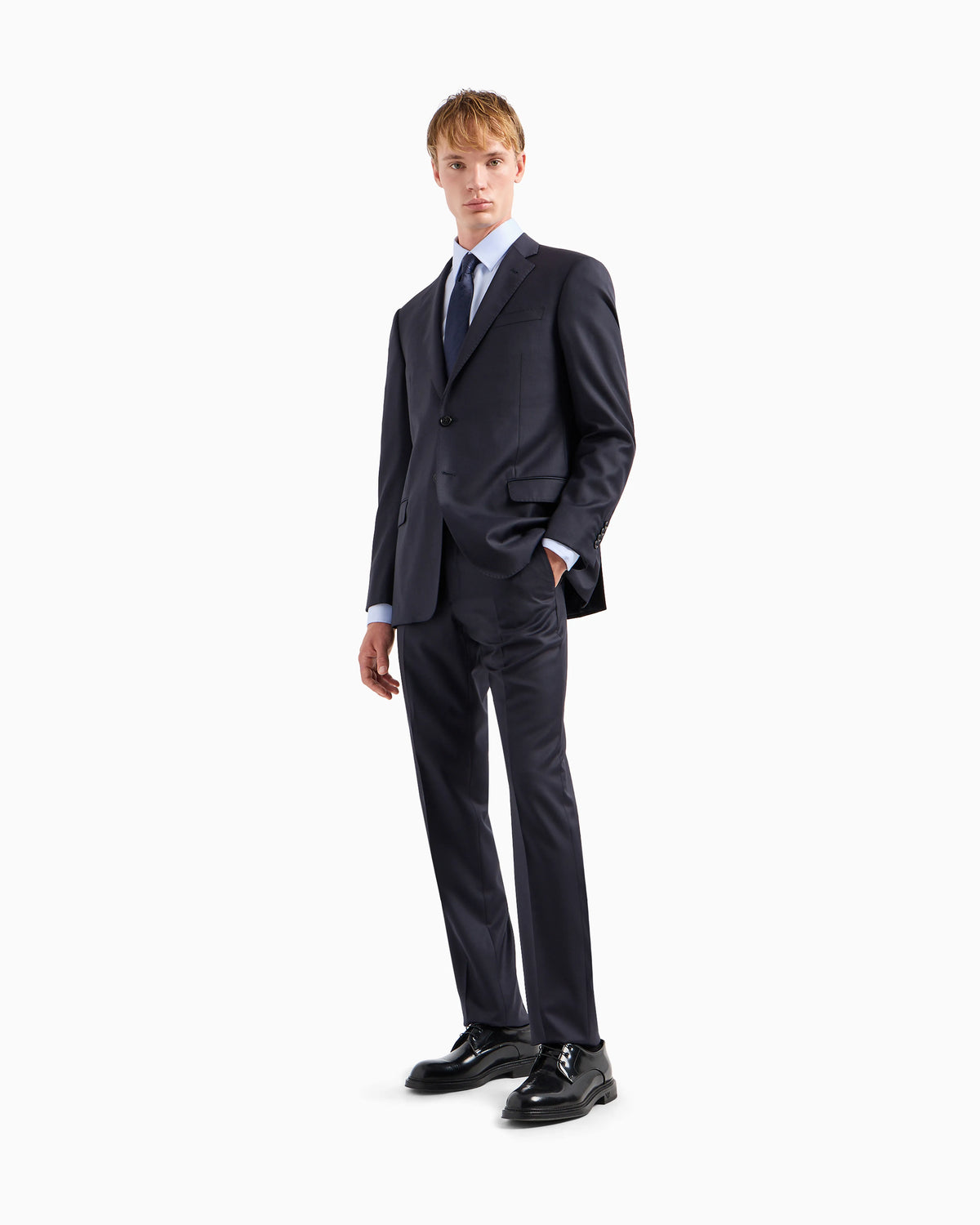 Single-breasted suit in fresh wool canvas