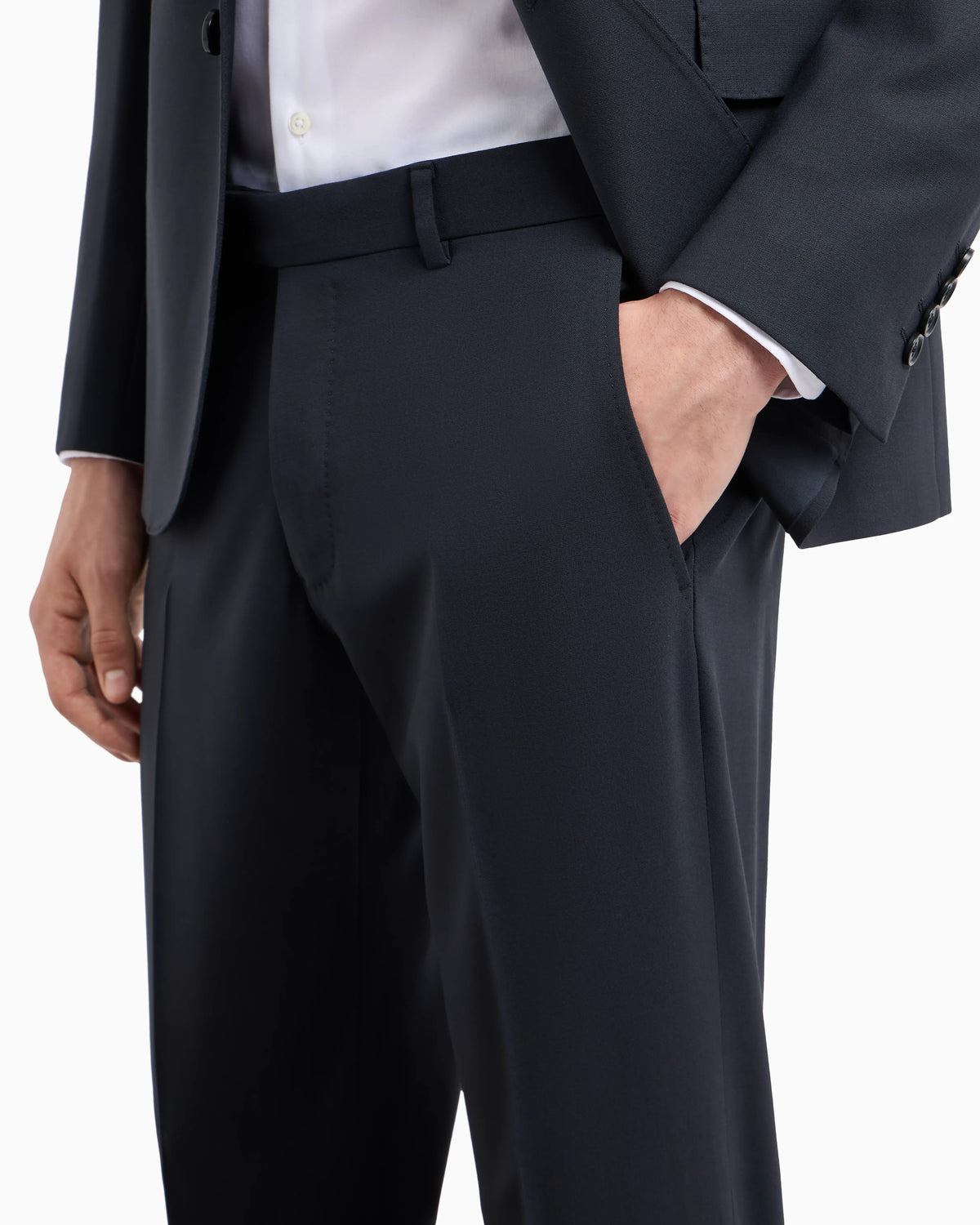Business suit in slim-fit stretch virgin wool Essential