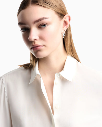 Pleated back shirt Essential in silk crepe de chine