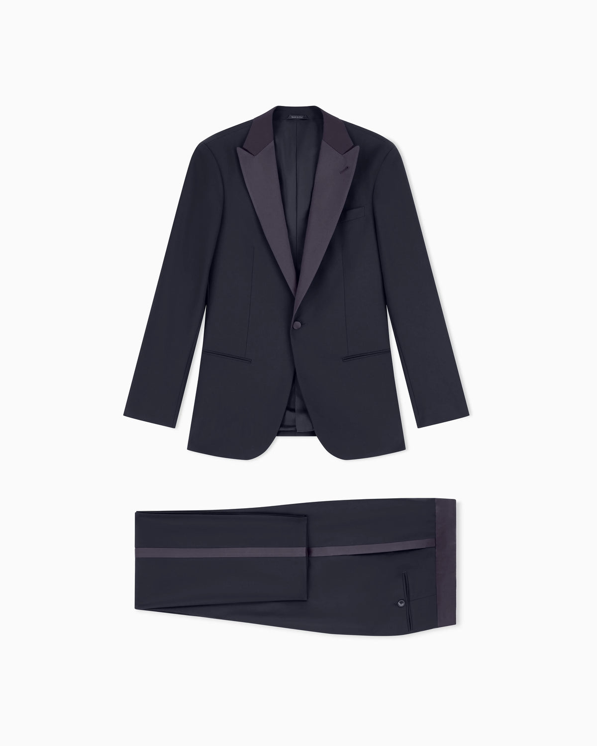Pure wool, half-canvassed, slim-fit tuxedo from the Soho line