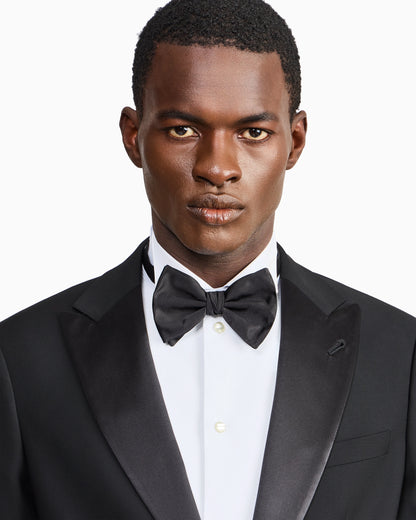 Pure wool, half-canvassed, slim-fit tuxedo from the Soho line