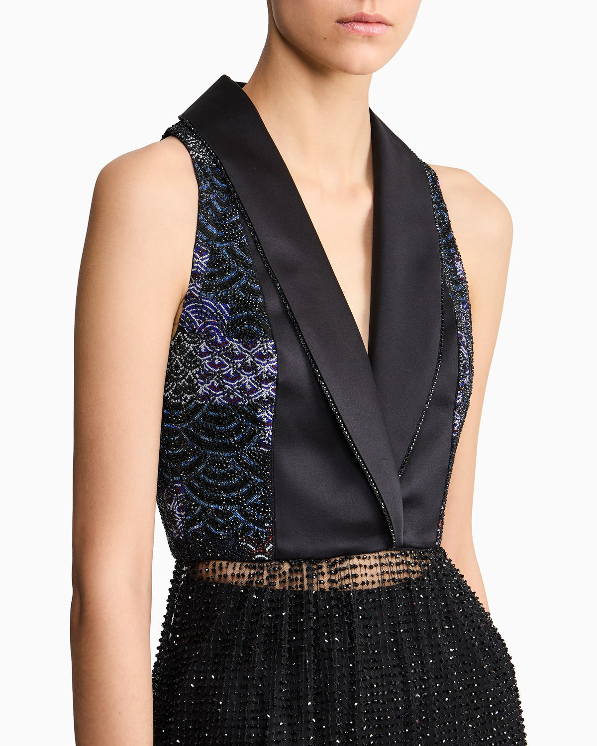 Dress with lapels and embroidered skirt