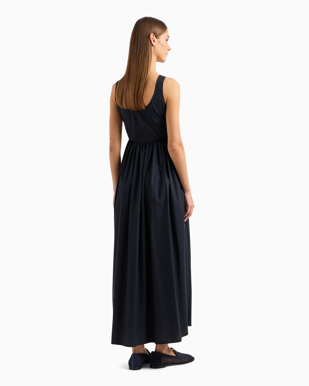 Long, full-skirted poplin dress with gathered waist