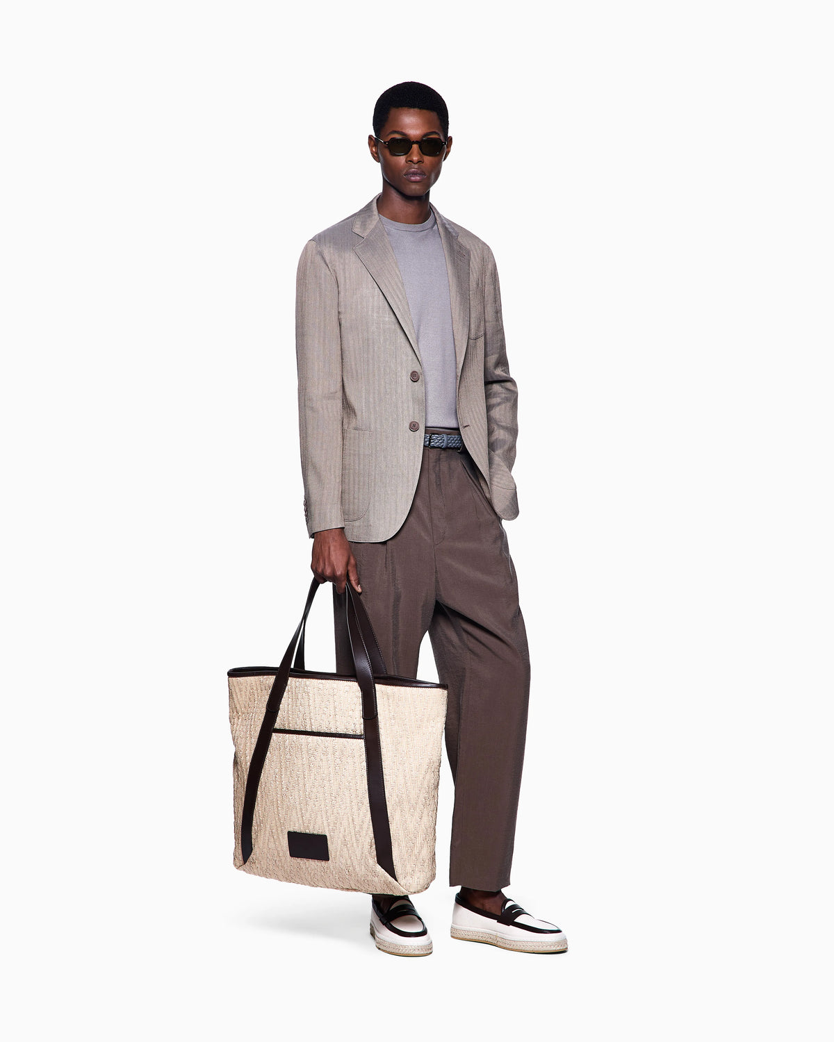 Short-sleeved, crew-neck jumper in silk and cotton