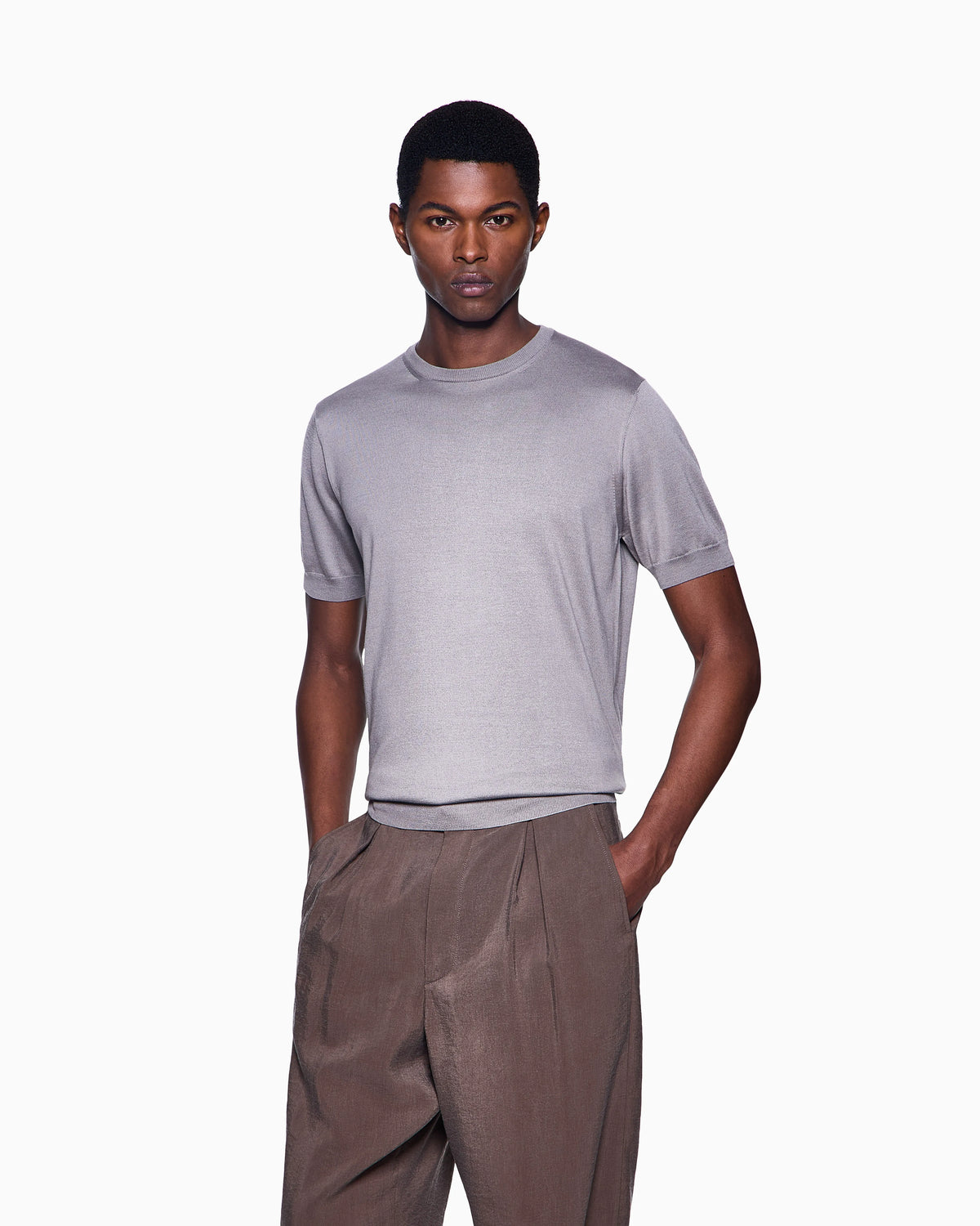 Short-sleeved, crew-neck jumper in silk and cotton
