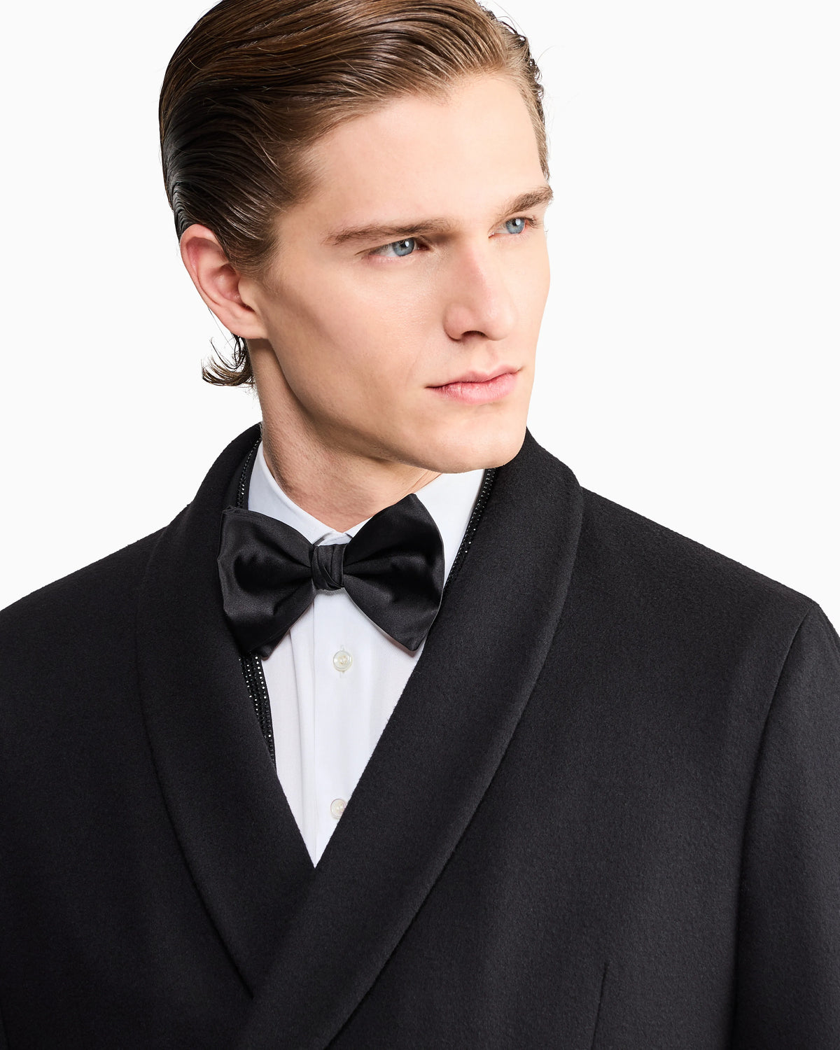 Double-breasted coat in cashmere with shawl collar