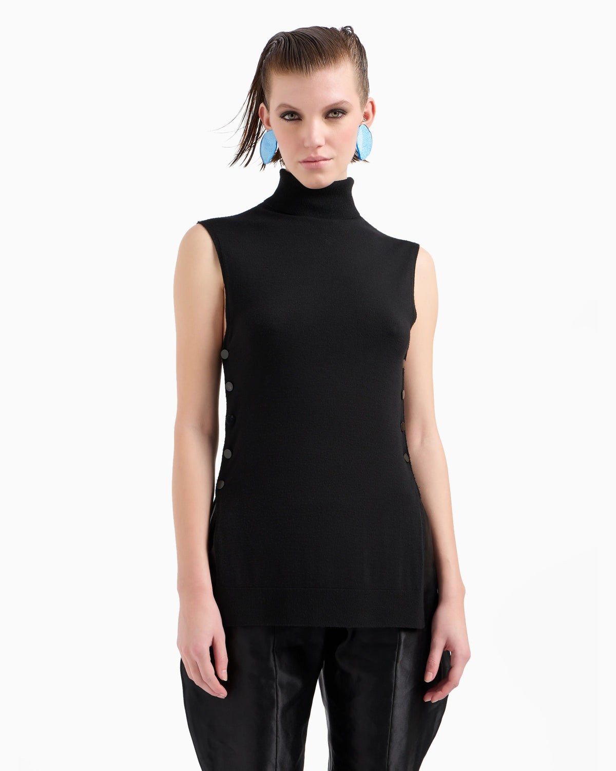 Virgin wool mock-neck top