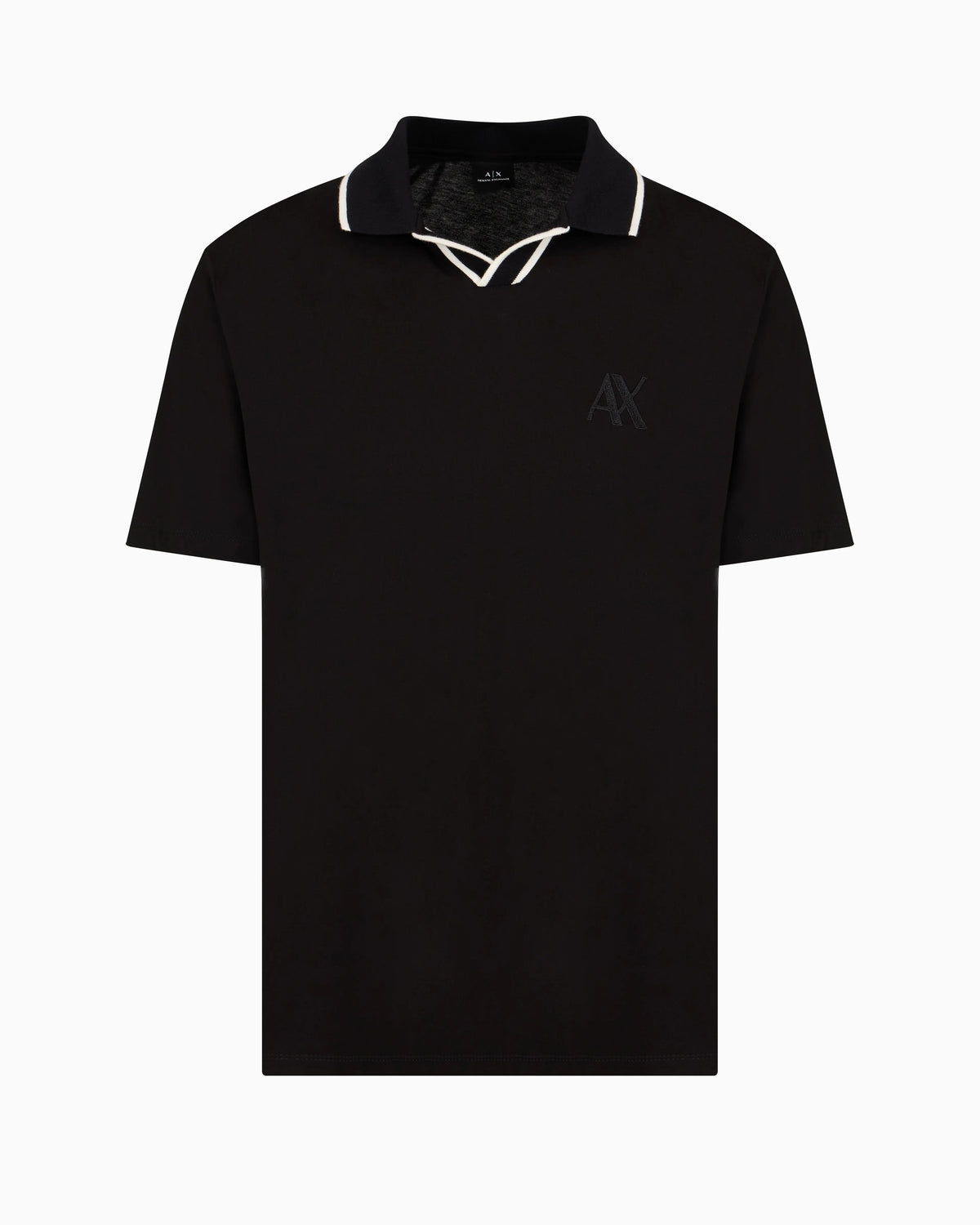 cotton polo with contrasting collar profiles