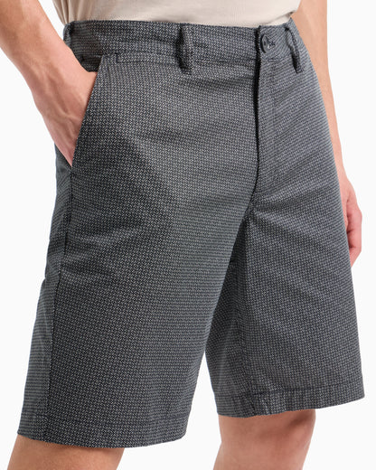 Trousers in flowing fabric