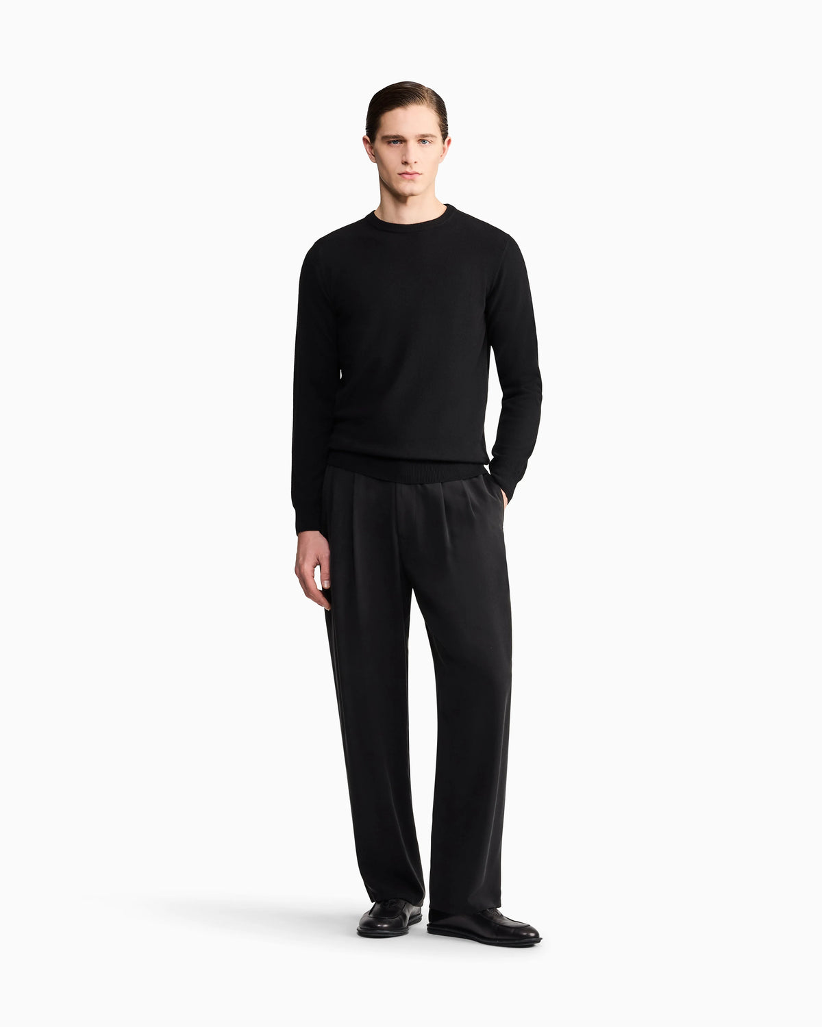 Cashmere crew-neck jumper