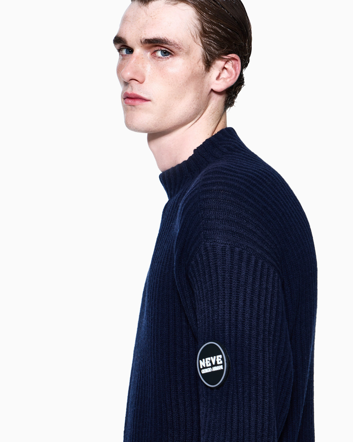 Cashmere jumper with detachable sleeves from