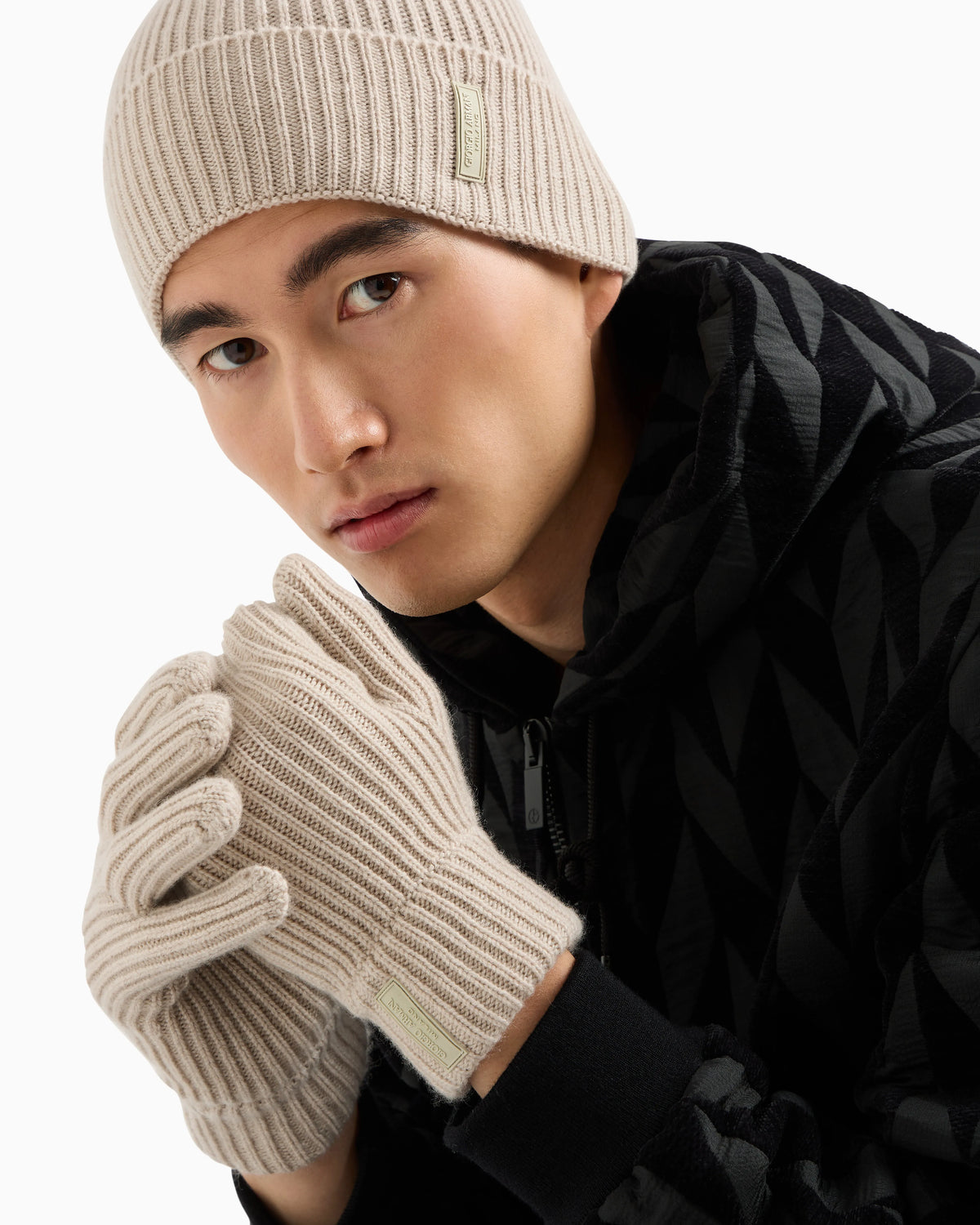 Ribbed cashmere beanie with cuff