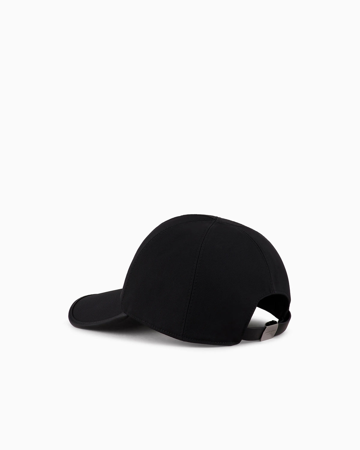 Nylon cap with nappa piping and cotton lining