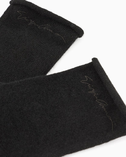 Cashmere knit gloves with embroidered logo