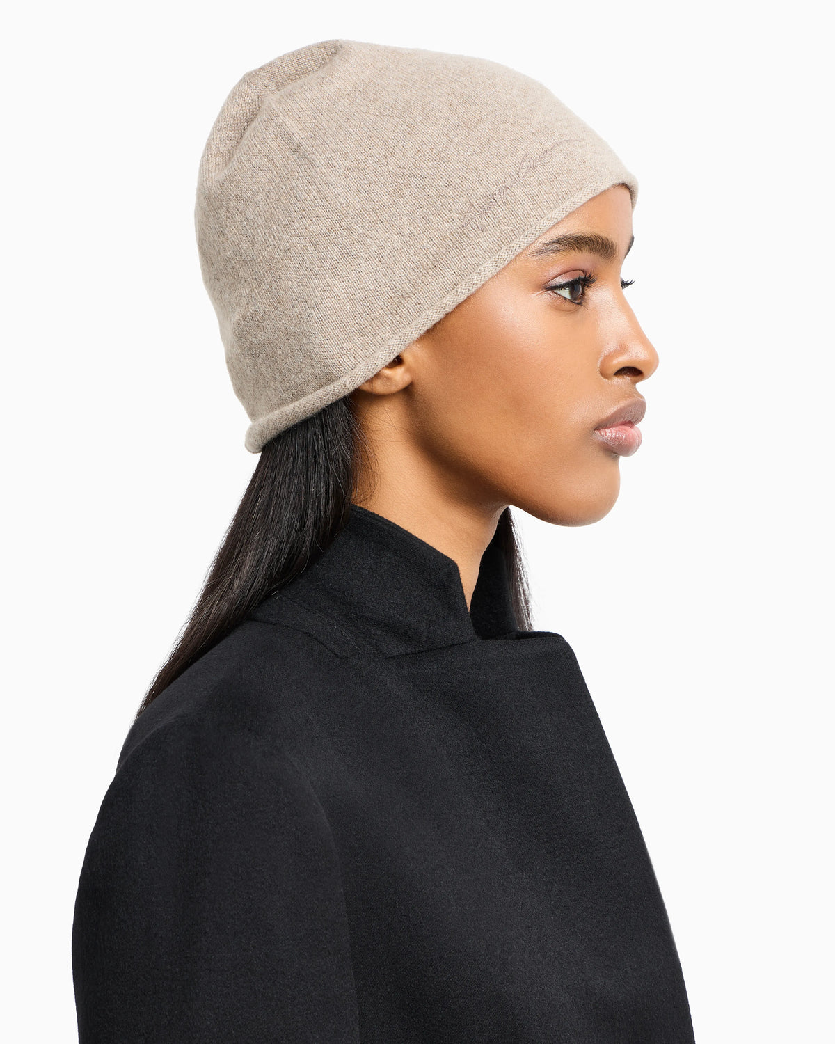 Cashmere beanie with embroidered logo