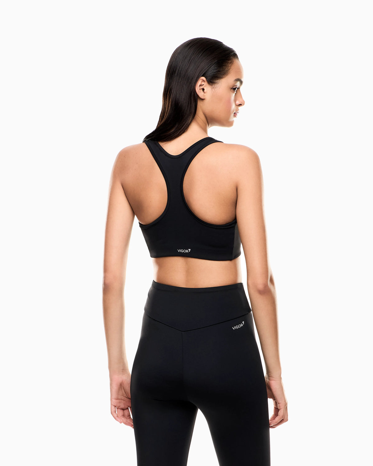 Medium-support sports bra in VIGOR7 technical fabric