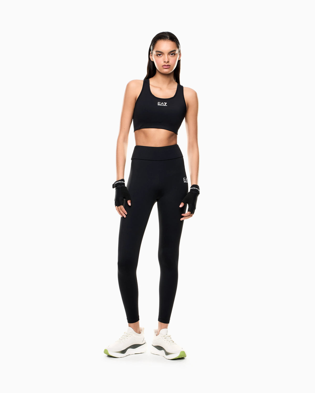 Medium-support sports bra in VIGOR7 technical fabric