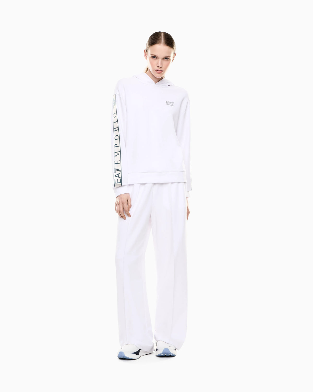 Dynamic Athlete hooded sweatshirt in Natural VENTUS7 technical fabric