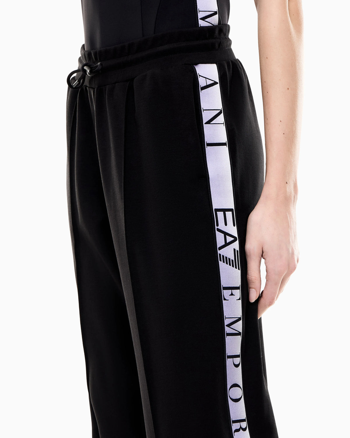 Dynamic Athlete trousers in Natural VENTUS7 technical fabric