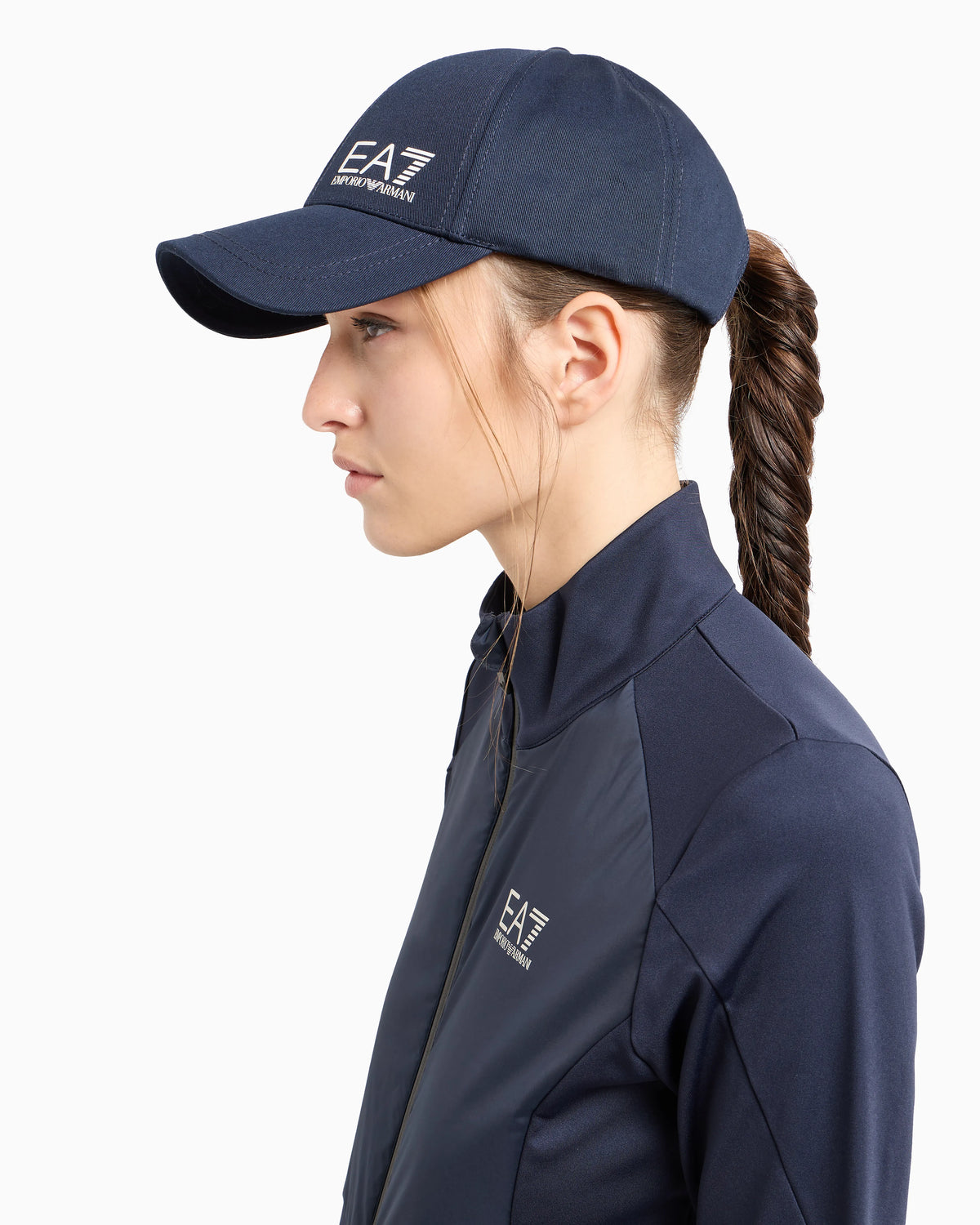 Logo cap in breathable cotton with curved visor Caps U